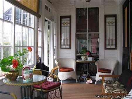 Fair Street Guest House Ньюпорт Интерьер фото